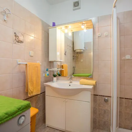 Apartment Elio 1606 *