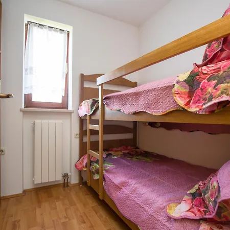 Elio 1606 * Labin (Istria)